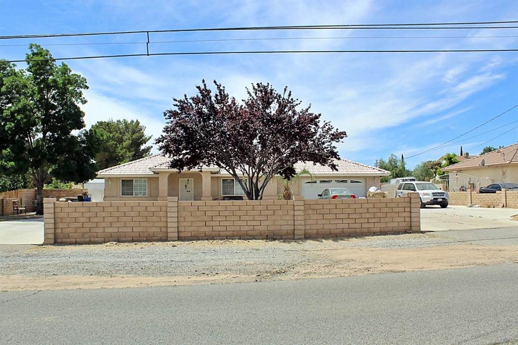 14669 Mauna Loa Street - Photo 1