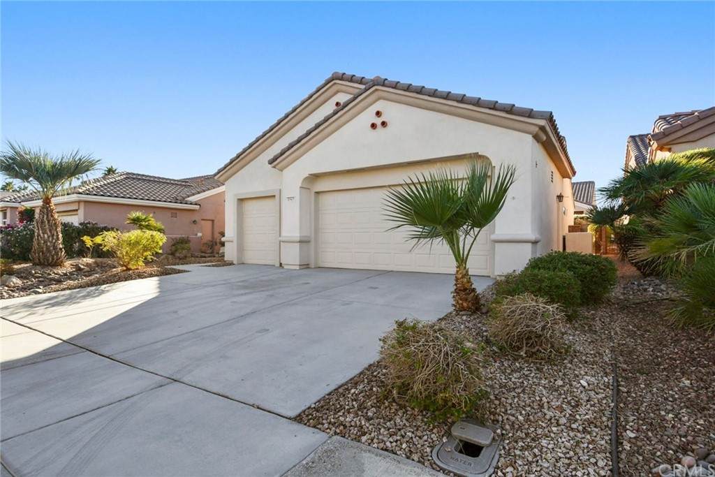 37417 Skycrest Road - Photo 1