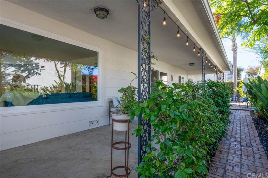 26007 Lucille Avenue - Photo 1