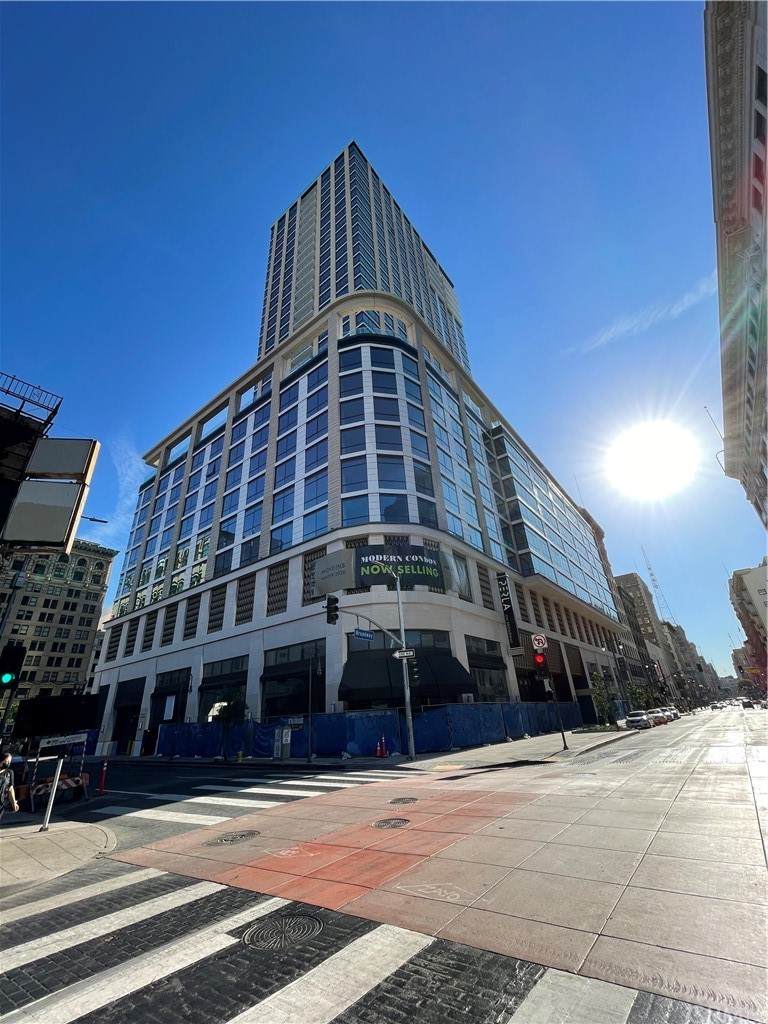 400 Broadway - Photo 1