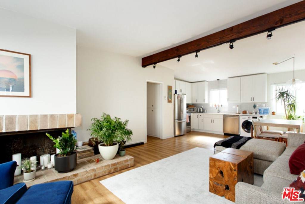 20 Eastwind Street - Photo 1