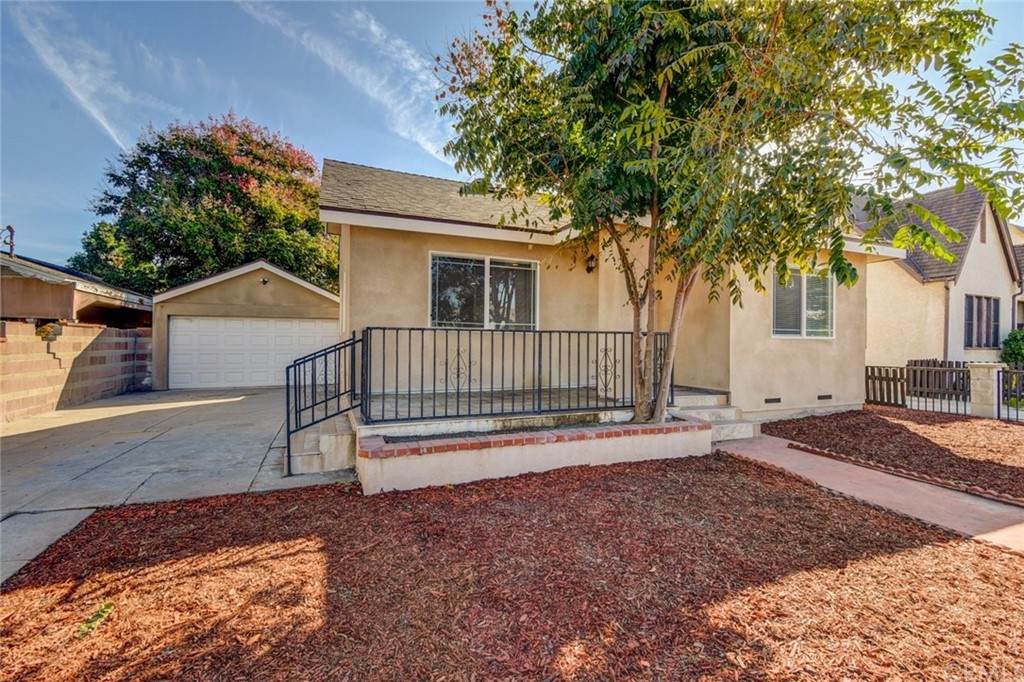 15732 Cornuta Avenue - Photo 1