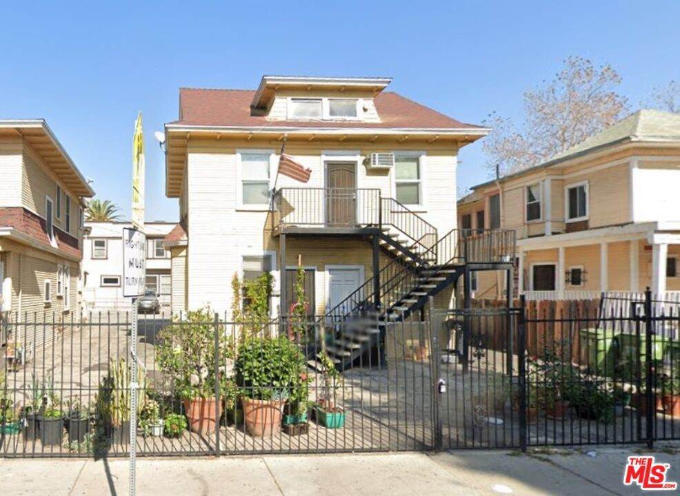 1547 11Th Street - Photo 1