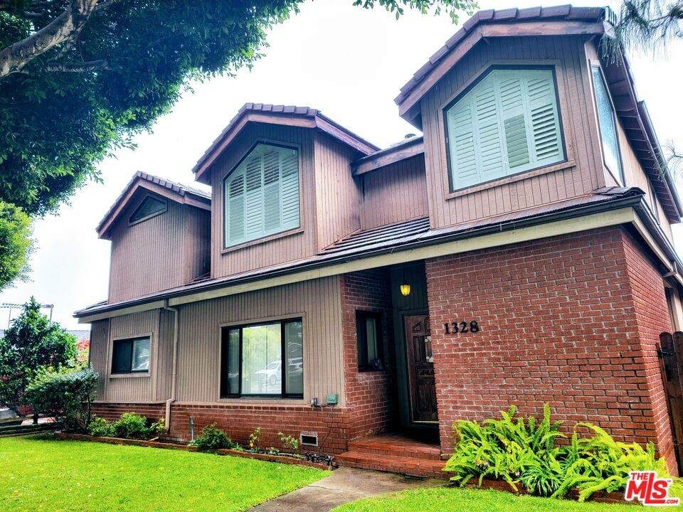 1328 Marine Street - Photo 1