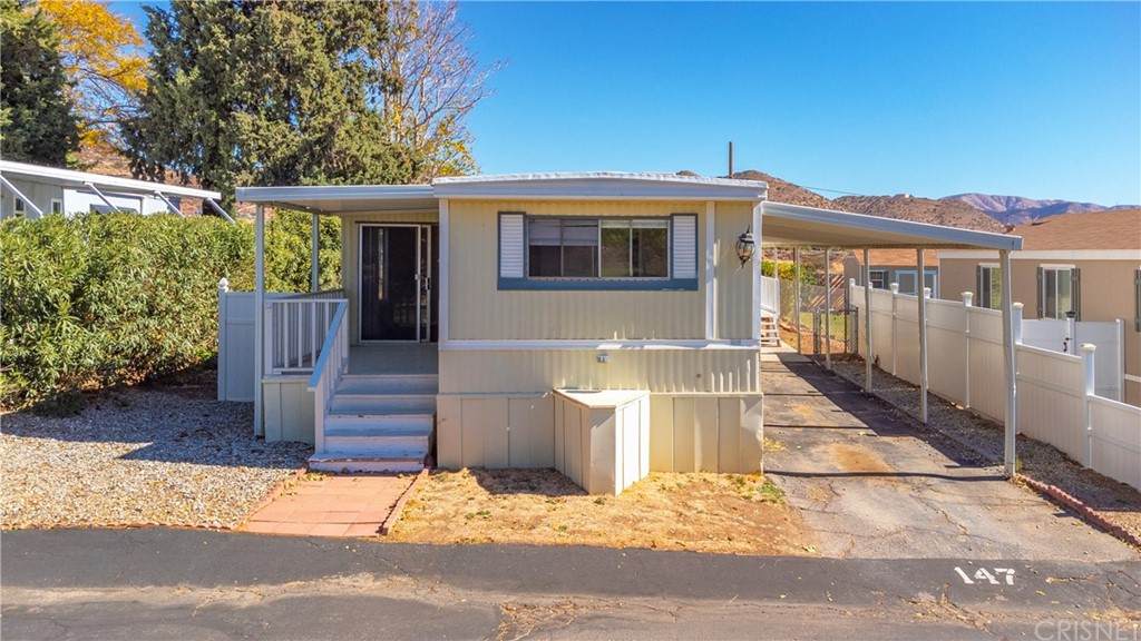 2501 Sierra Highway - Photo 1