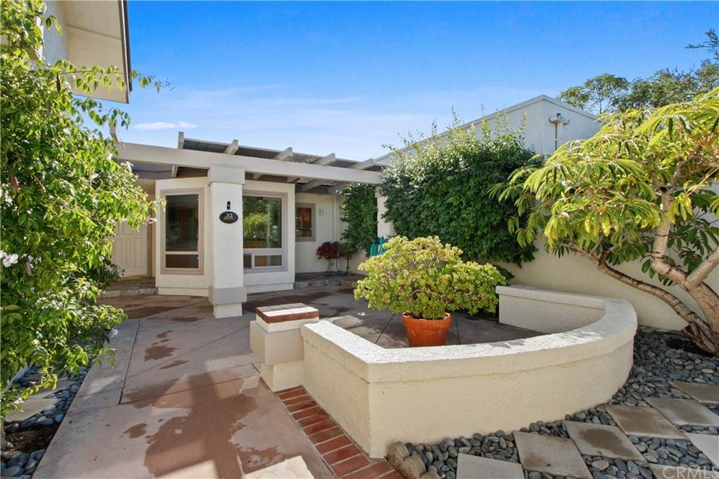 32 Jetty Drive - Photo 1