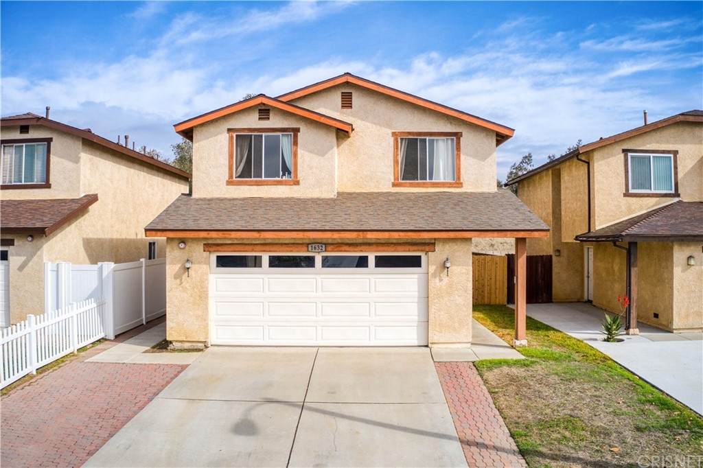 1632 Pyramid Avenue - Photo 1