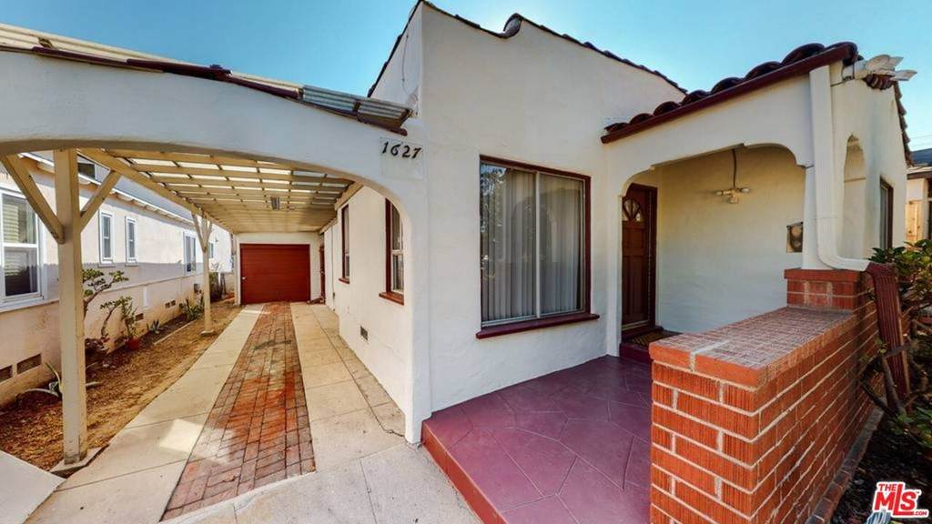 1627 Carmelina Avenue - Photo 1