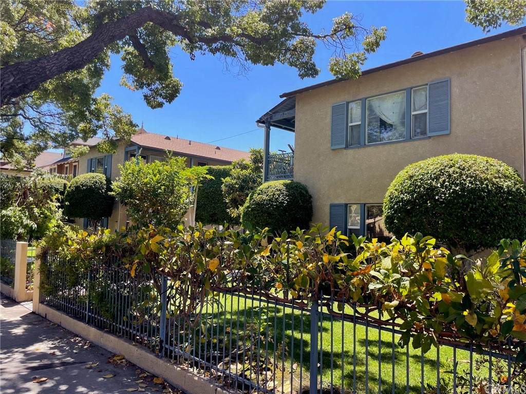 202 Walnut Street - Photo 1