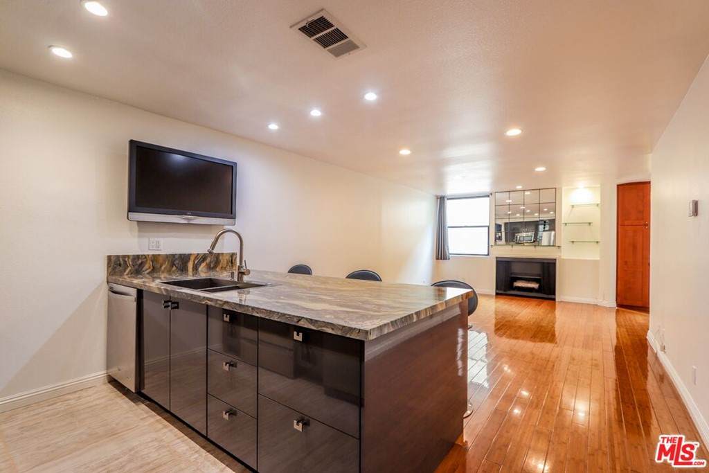740 Kings Road - Photo 1