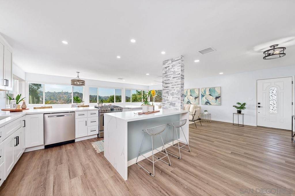9715 Emerald Hill Ln - Photo 1