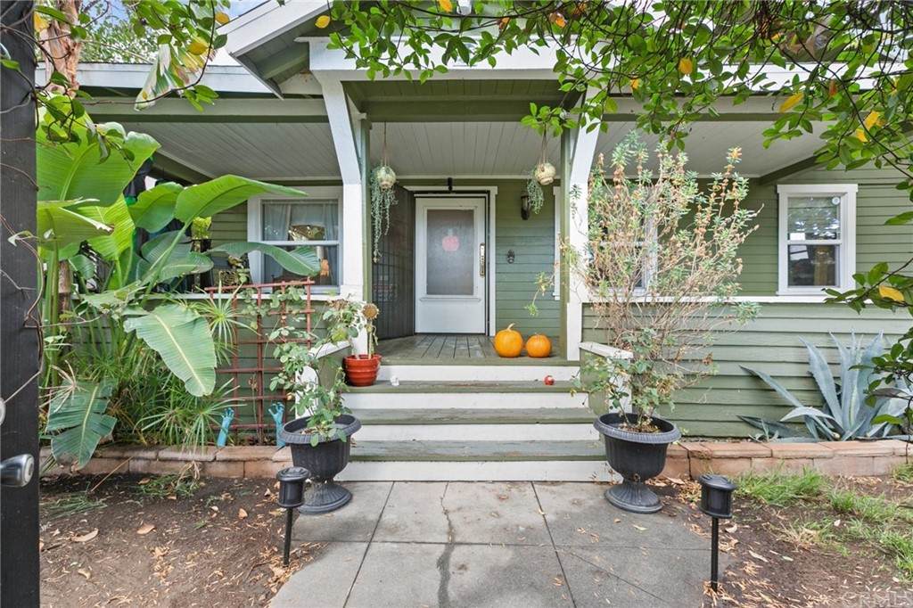 805 Commonwealth Avenue - Photo 1