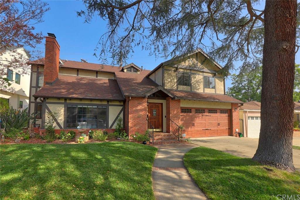 1687 Country Club Drive - Photo 1