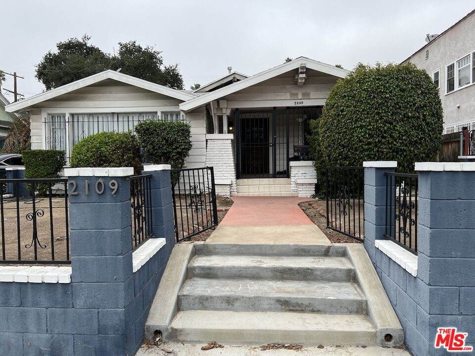 2109 West Boulevard - Photo 1