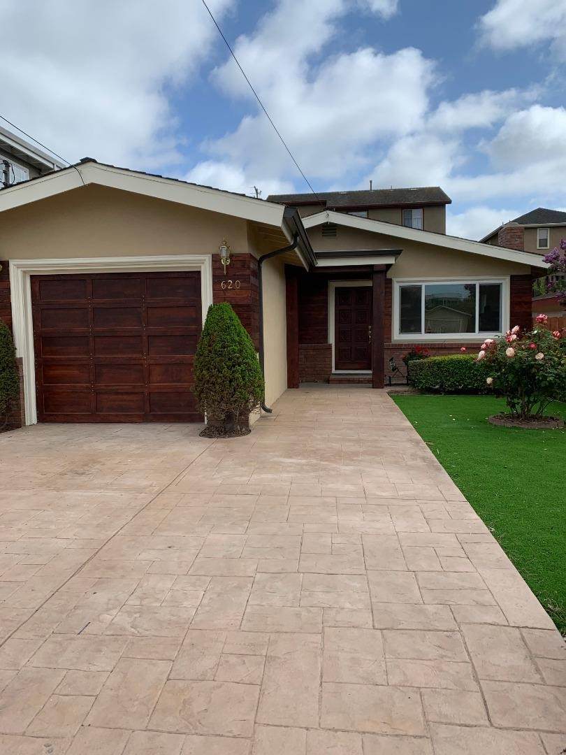 620 Harcourt Avenue - Photo 1