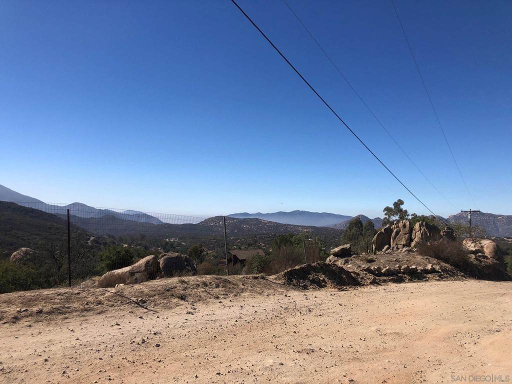 23253 Coyote Holler - Photo 1