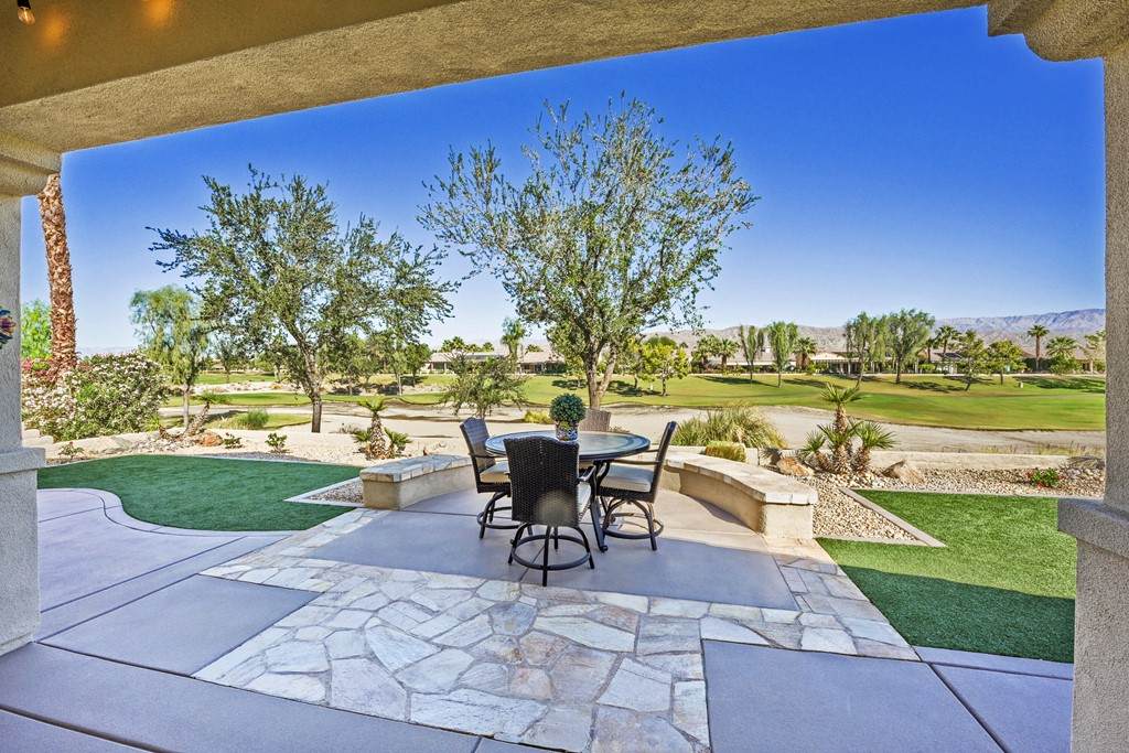 81112 Avenida Lorena - Photo 1