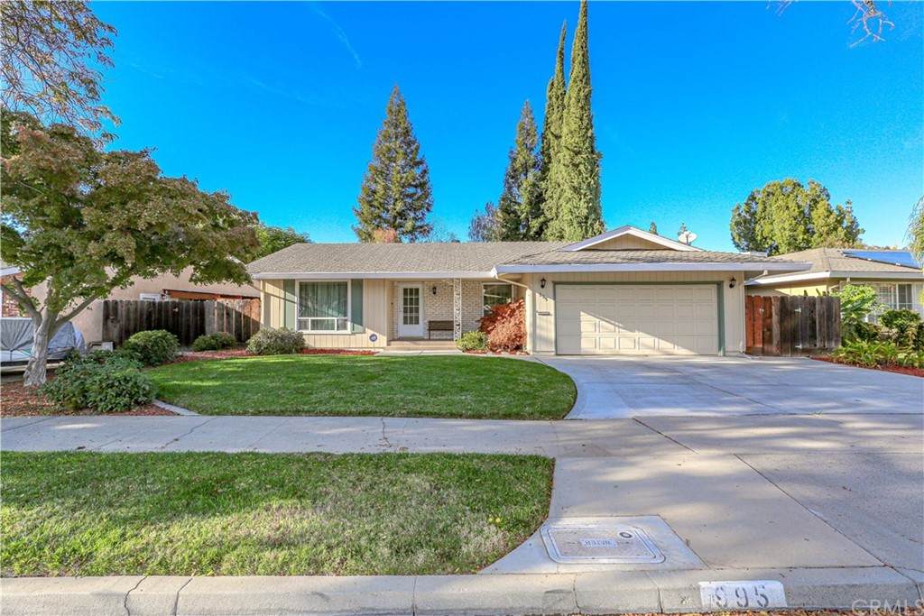 995 Northwood Drive - Photo 1