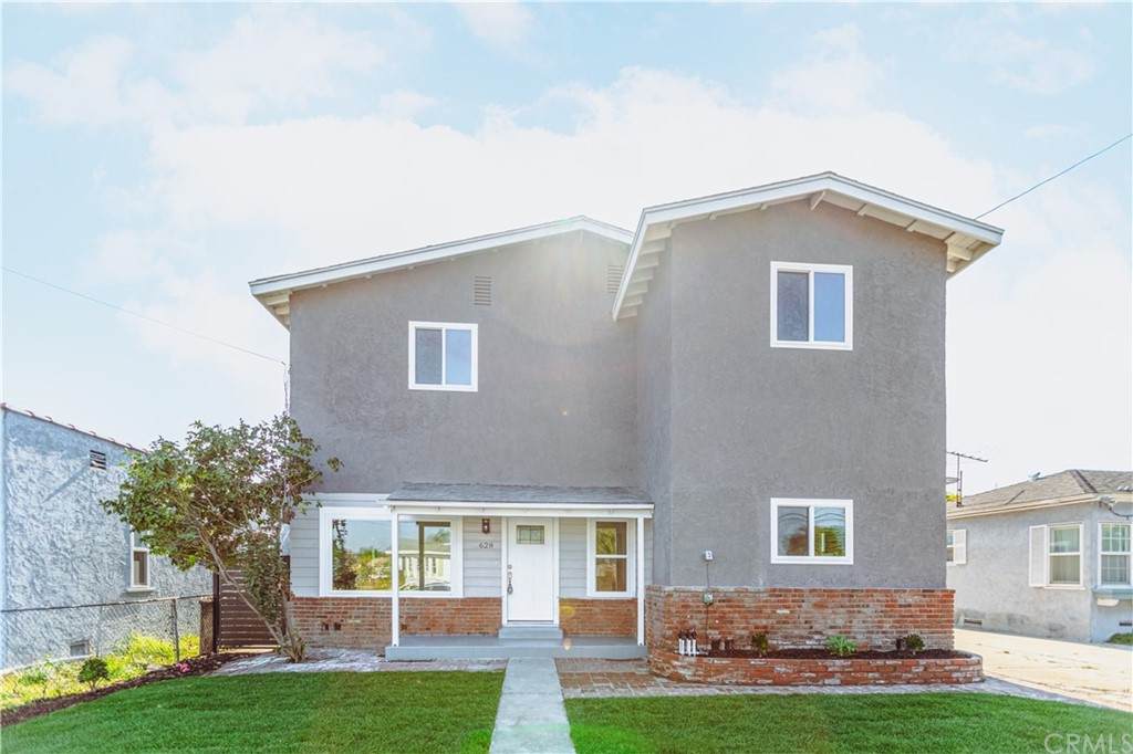 628 Hillcrest Boulevard - Photo 1