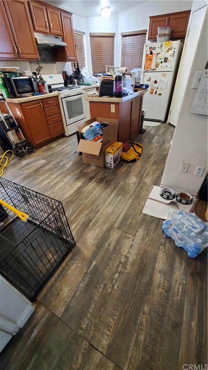 8811 Park - Photo 1