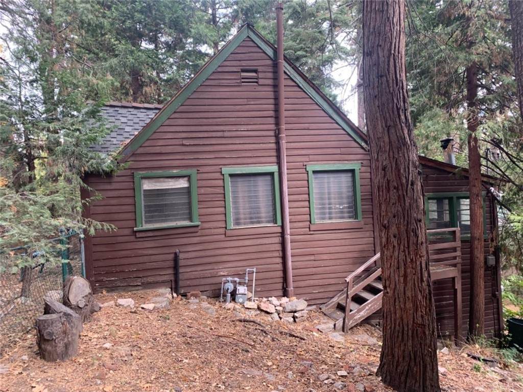 644 Victoria Court - Photo 1