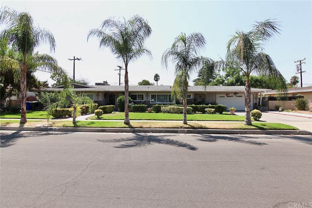 595 Avery Street - Photo 1