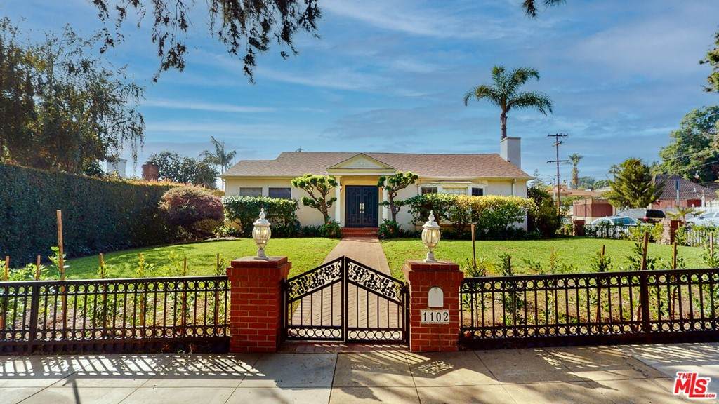 1102 Centinela Avenue - Photo 1