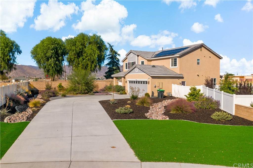 340 Robin Road - Photo 1