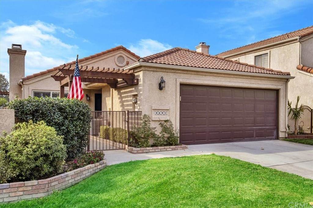 8660 Creekside Place - Photo 1
