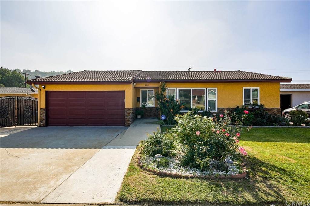 420 Mauna Loa Avenue - Photo 1