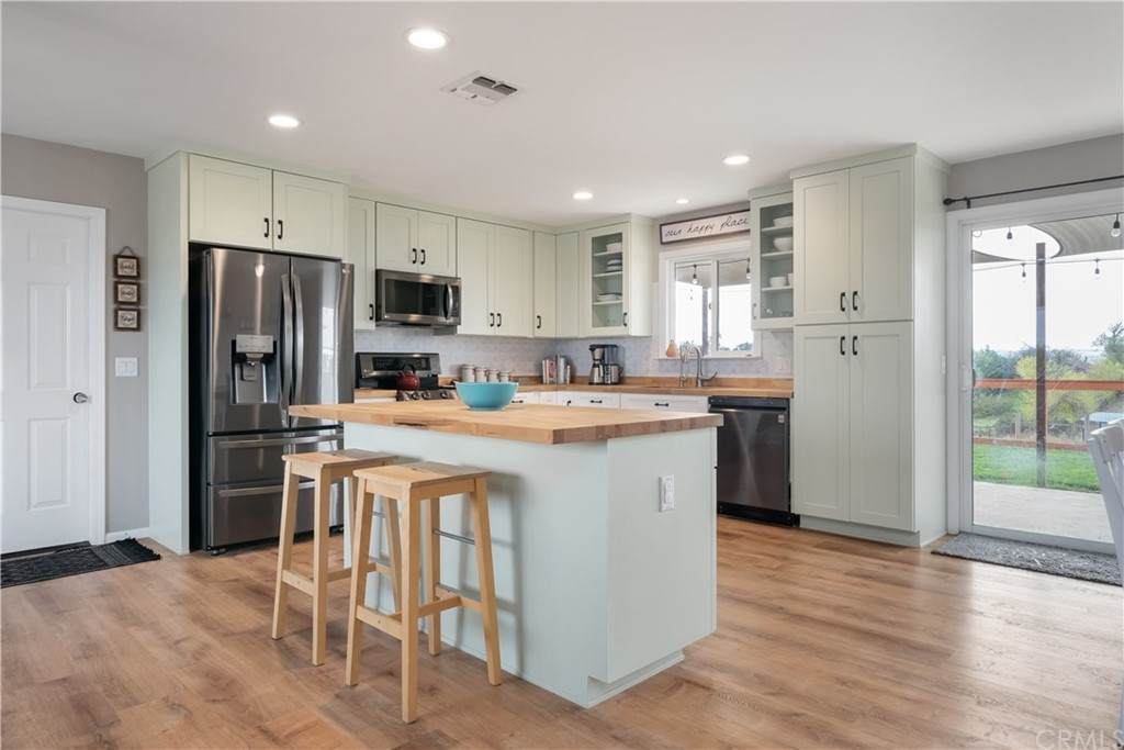 7255 Iverson Place - Photo 1