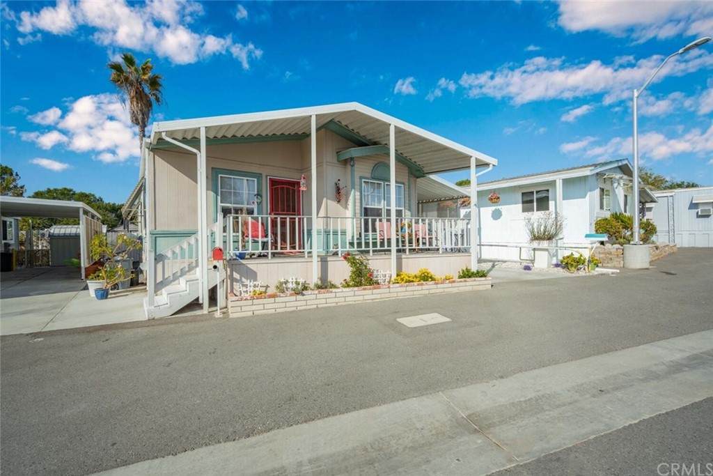 6205 Seabreeze - Photo 1