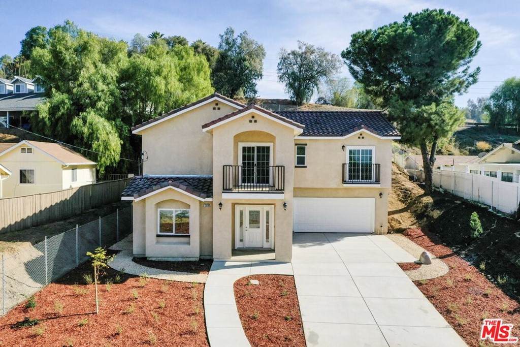 12539 10TH Street - Photo 1