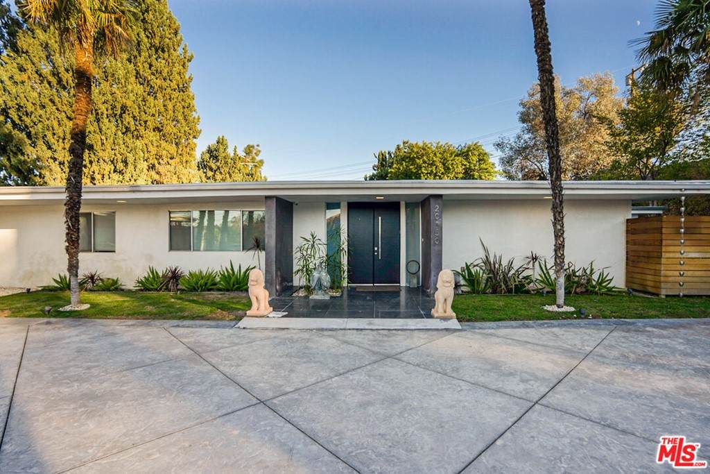 20150 Delita Drive - Photo 1
