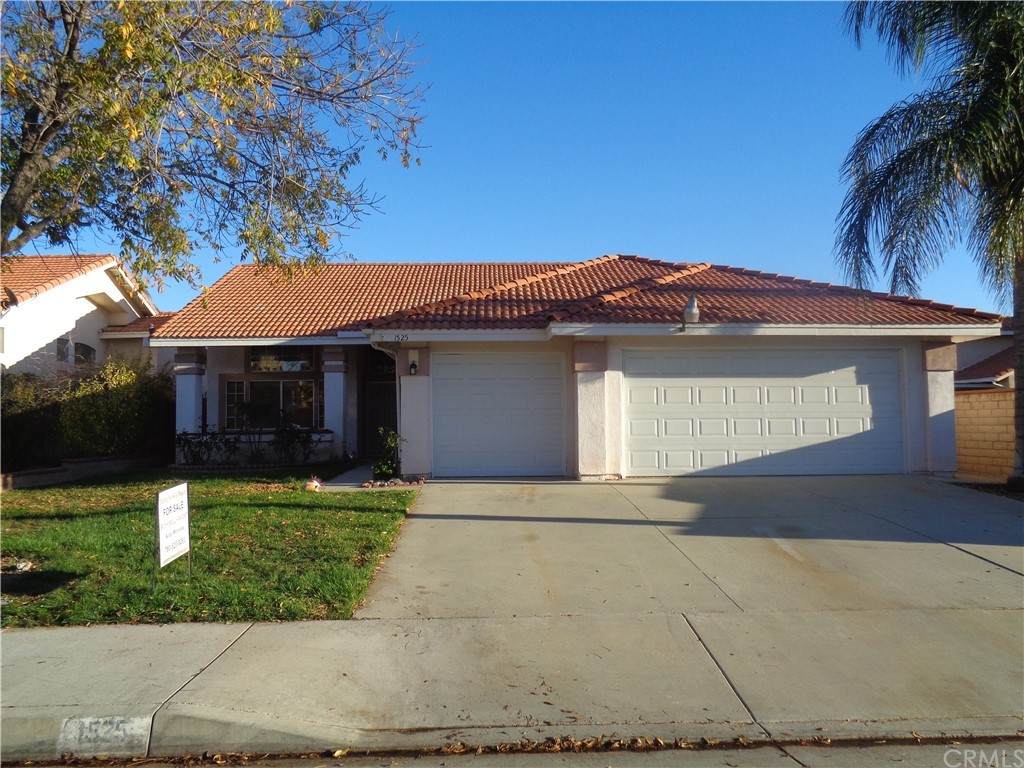 1525 Nice Court - Photo 1