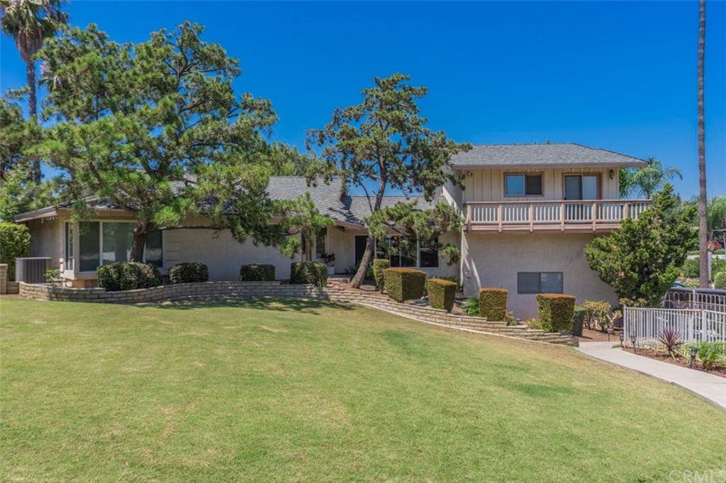 5379 Richfield Road - Photo 1
