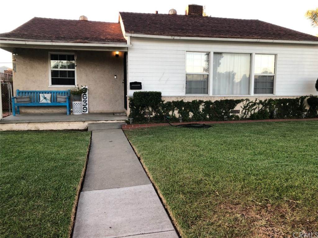 9639 Mills Avenue - Photo 1