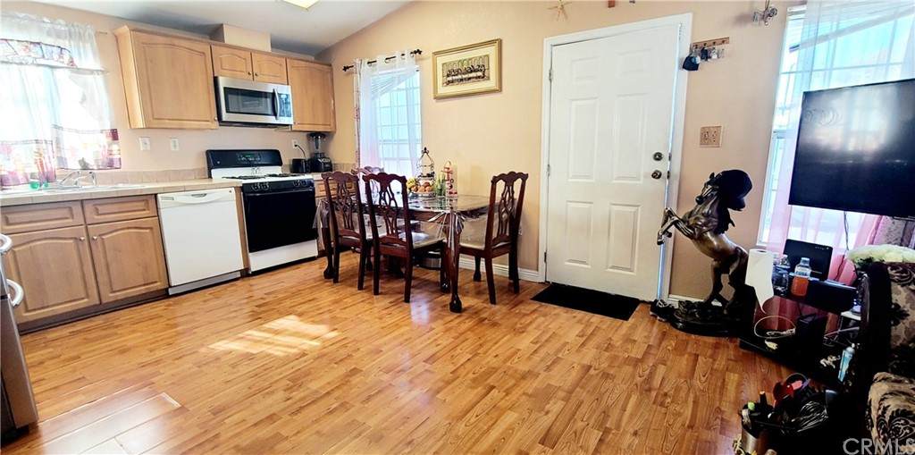 23701 Western - Photo 1