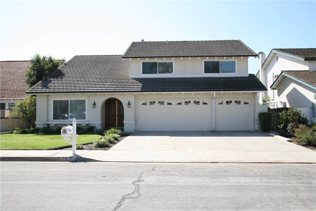 1017 Damascus Circle - Photo 1