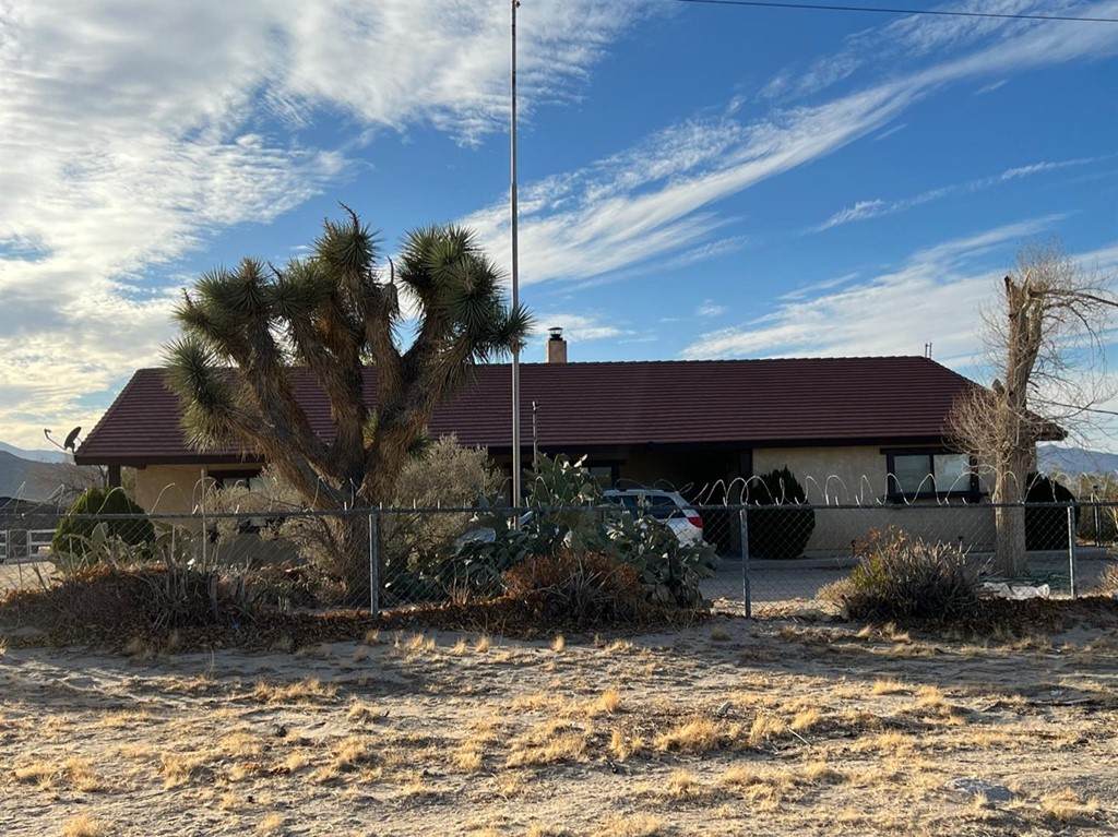 8932 Visalia Avenue - Photo 1