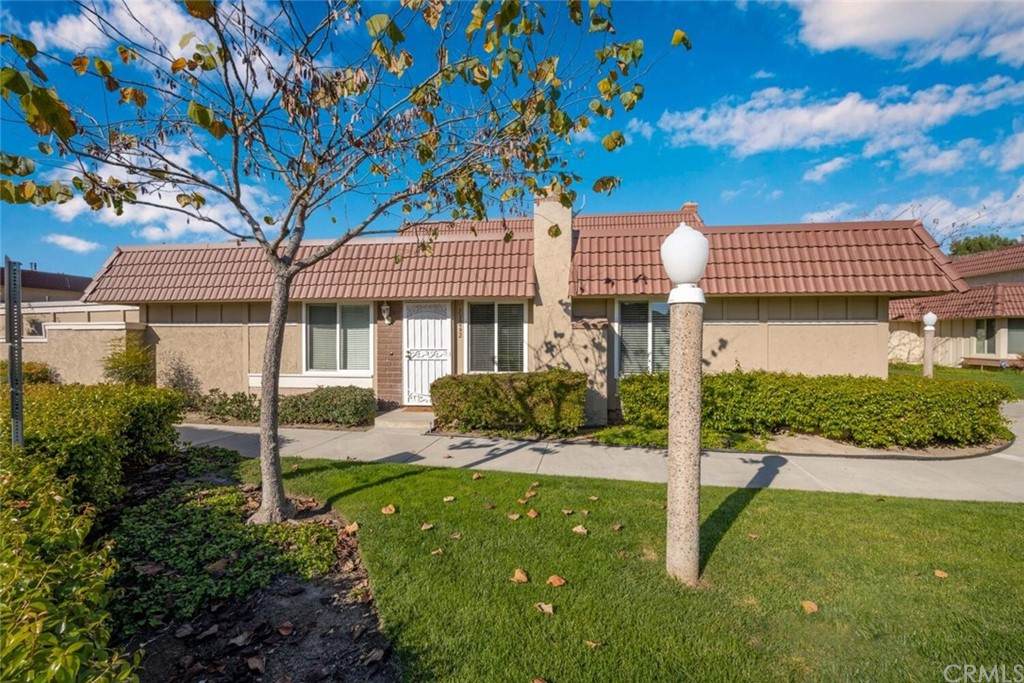 11262 Fichot Way - Photo 1