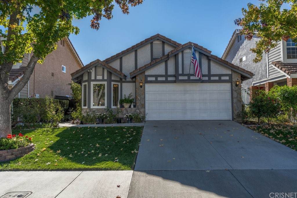 19736 Elizabeth Way - Photo 1