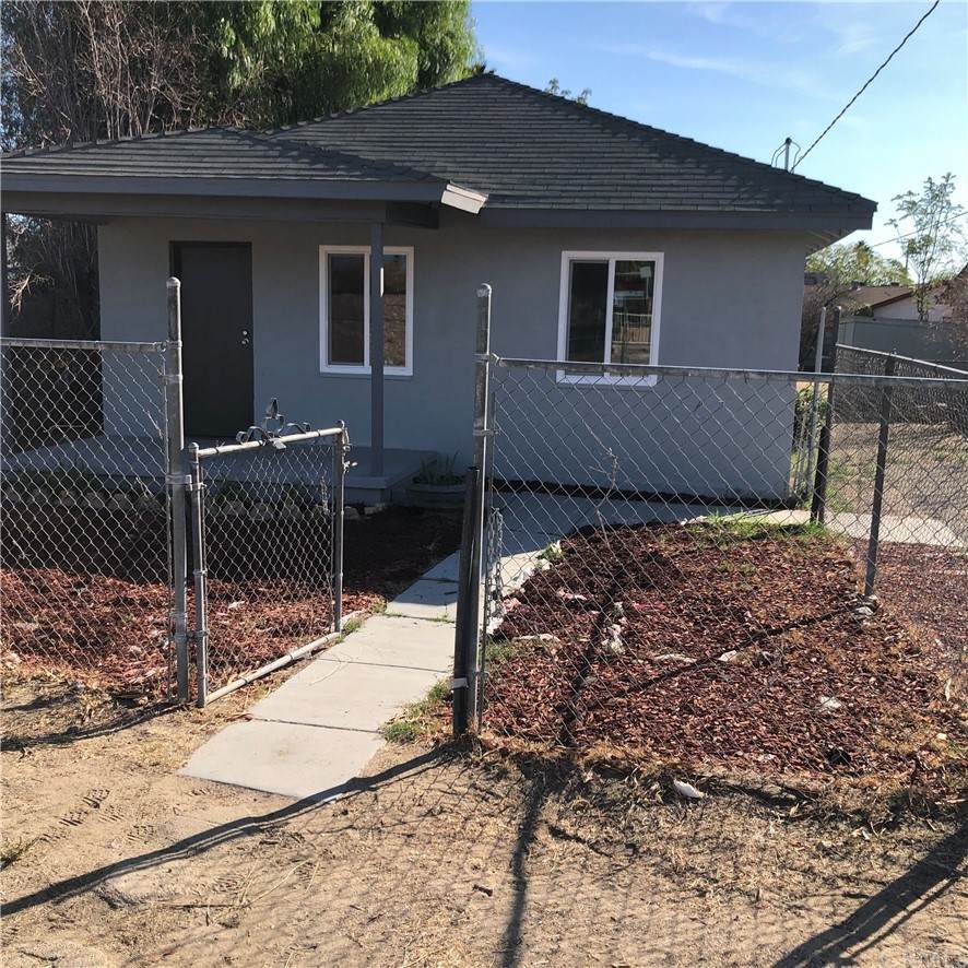 382 Maple Street - Photo 1