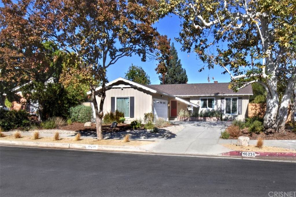 16231 Kingsbury Street - Photo 1