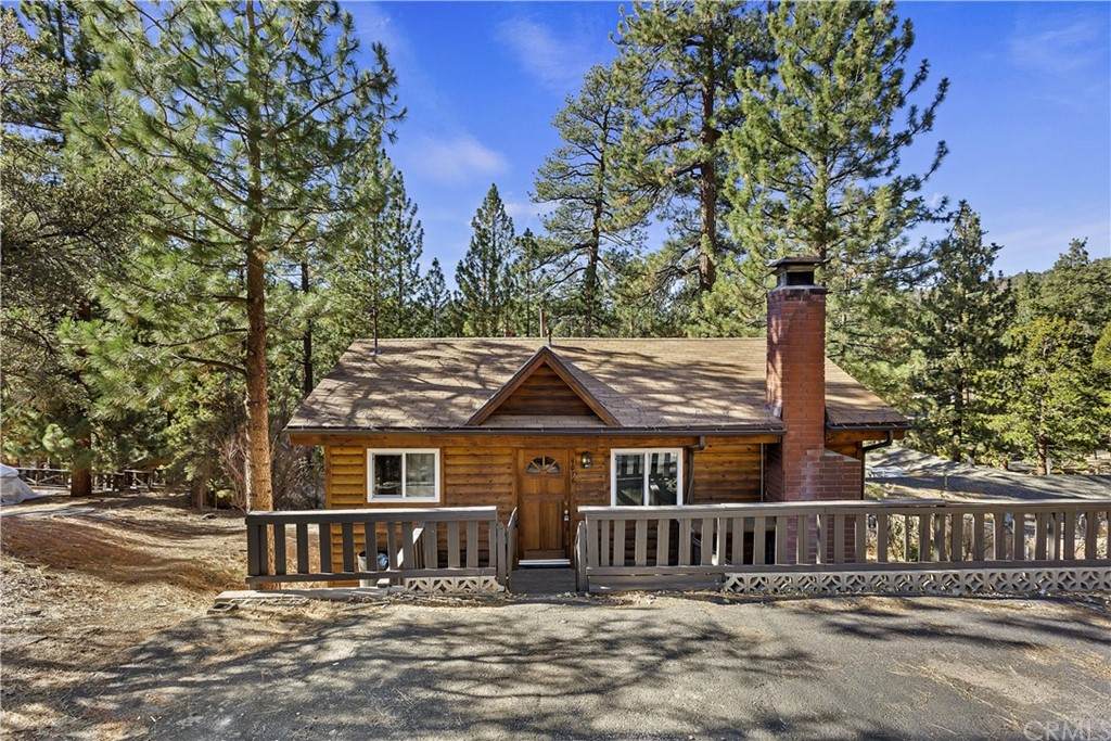 1076 Brookside Lane - Photo 1
