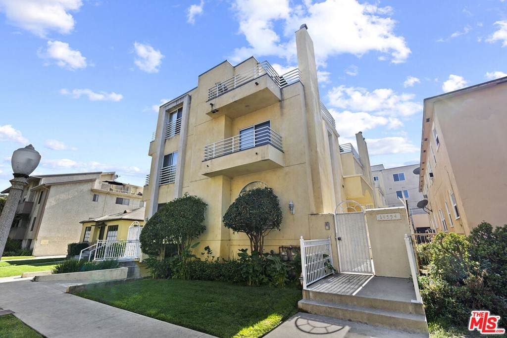 14554 Dickens Street - Photo 1