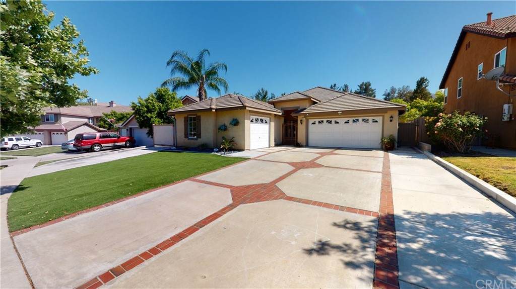 456 Barrow Street - Photo 1