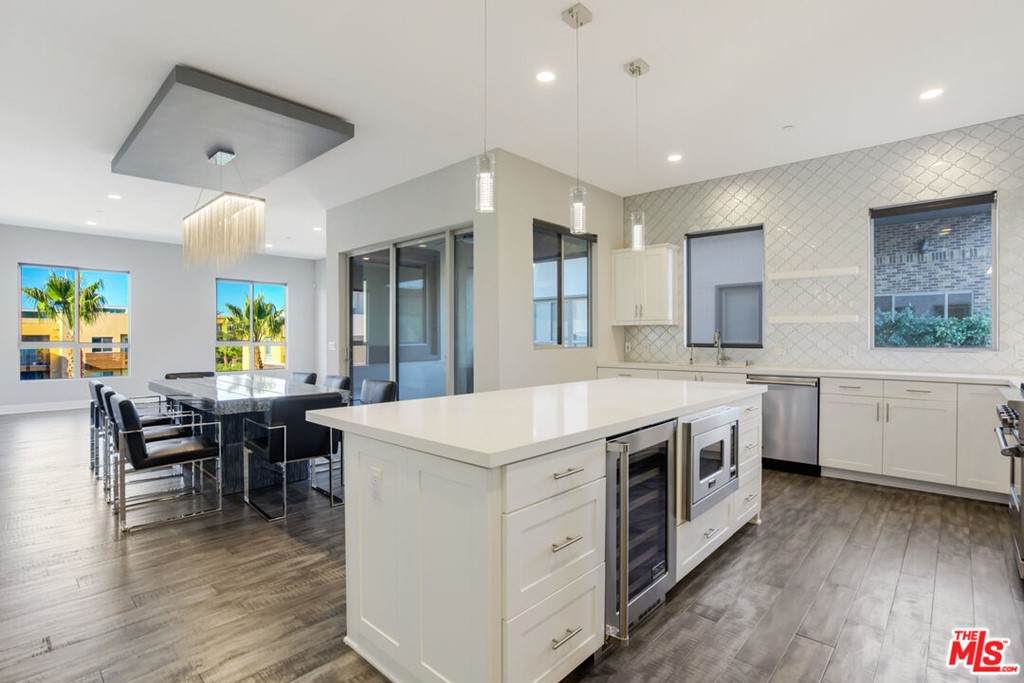 5824 Meadowlark Place - Photo 1