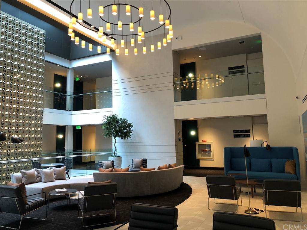 400 Broadway - Photo 1