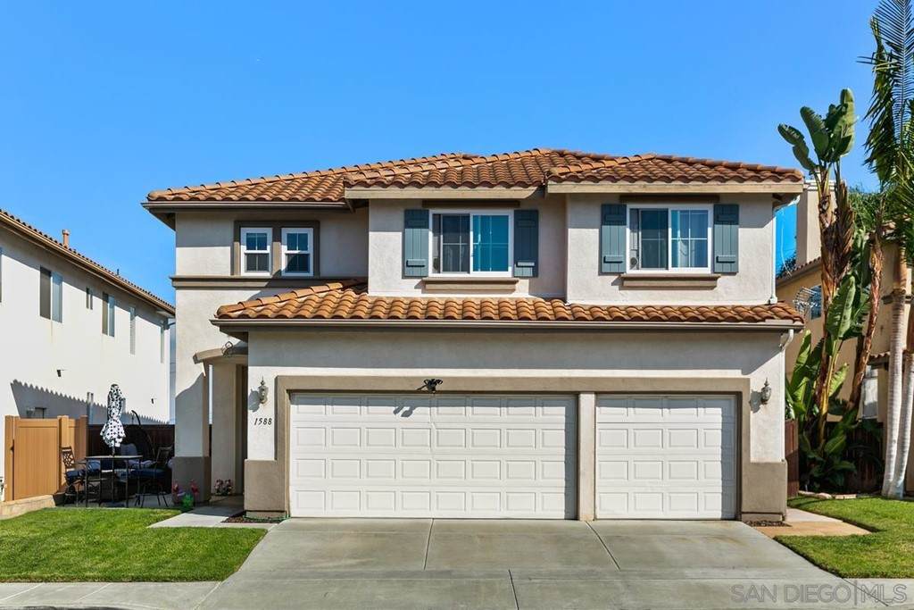 1588 Sapphire Dr - Photo 1